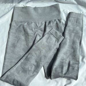 GymShark Leggings Size Small